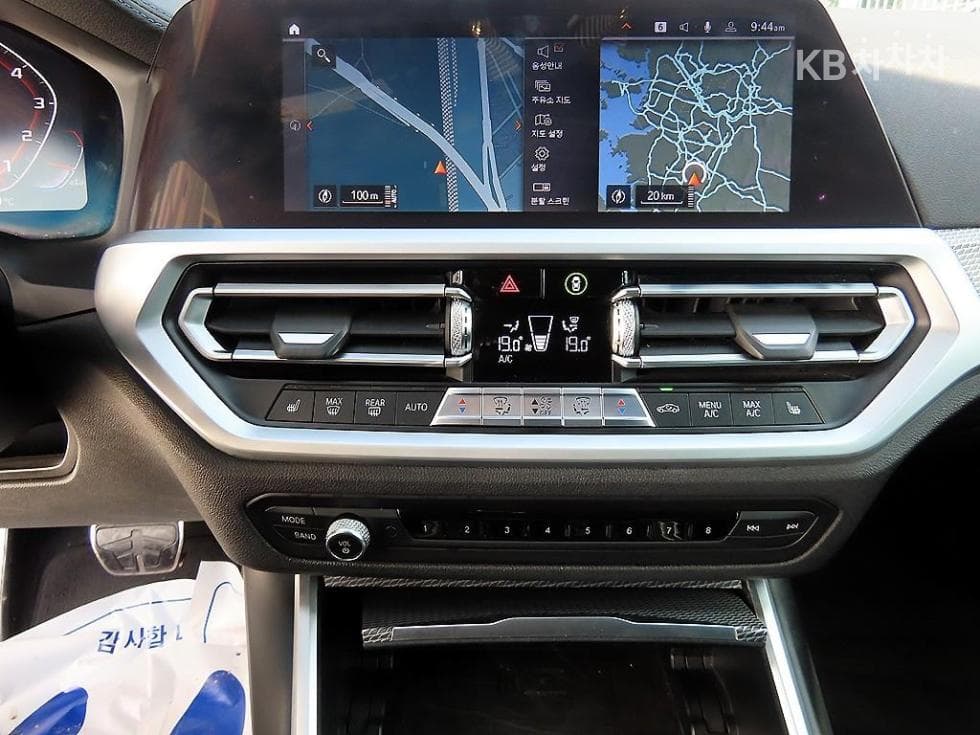 BMW - 3-Series | M340 Base 13