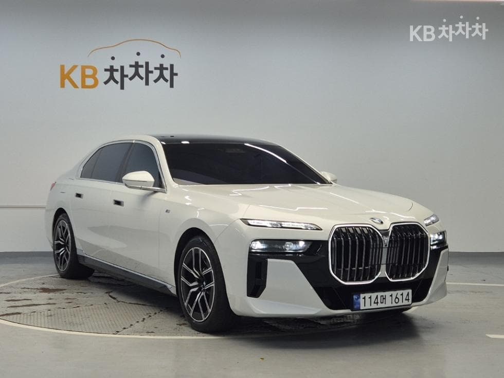 بي إم دبليو - 7-Series | 740 xDrive M Sport 4