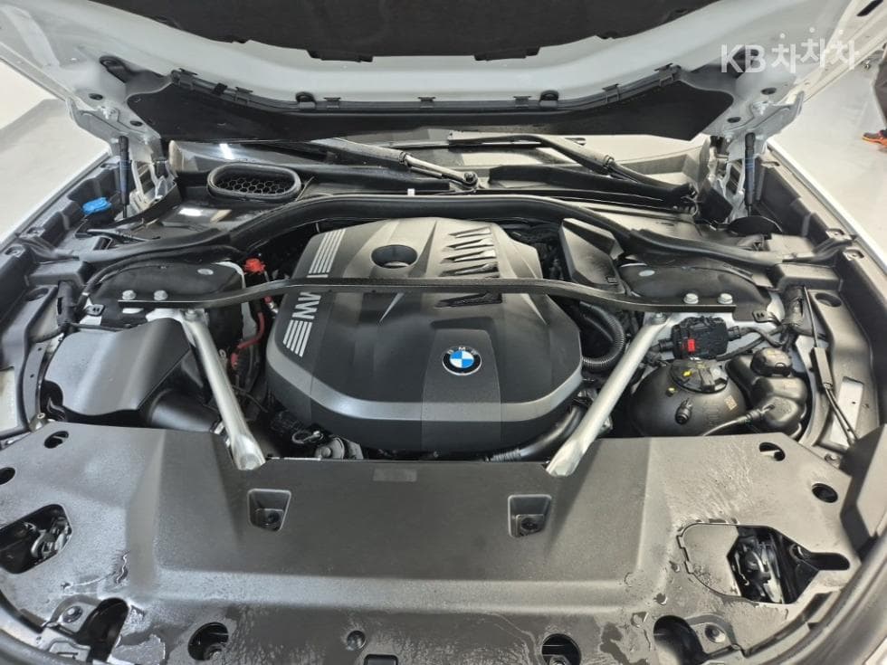 بي إم دبليو - 7-Series | 740 xDrive M Sport 5