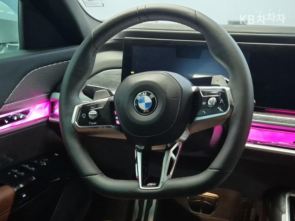 بي إم دبليو - 7-Series | 740 xDrive M Sport 9