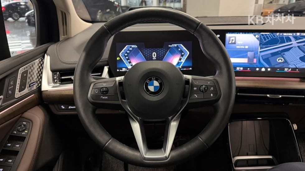 بي إم دبليو - 2-Series | Active Tourer 220 Luxury 17