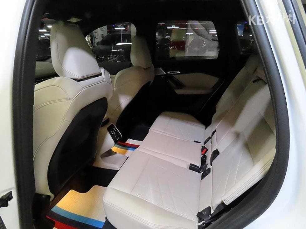 BMW - X1 | xDrive20 M Sport 7