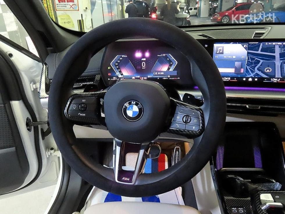 BMW - X1 | xDrive20 M Sport 8