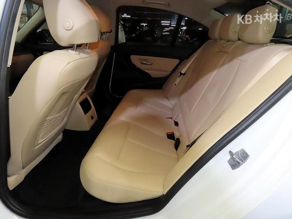 BMW - 3-Series | New 320 F30(12~) 7