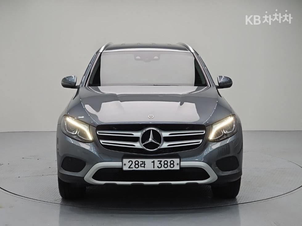 Mercedes-Benz - GLC-Class | 350 4Matic Base 2