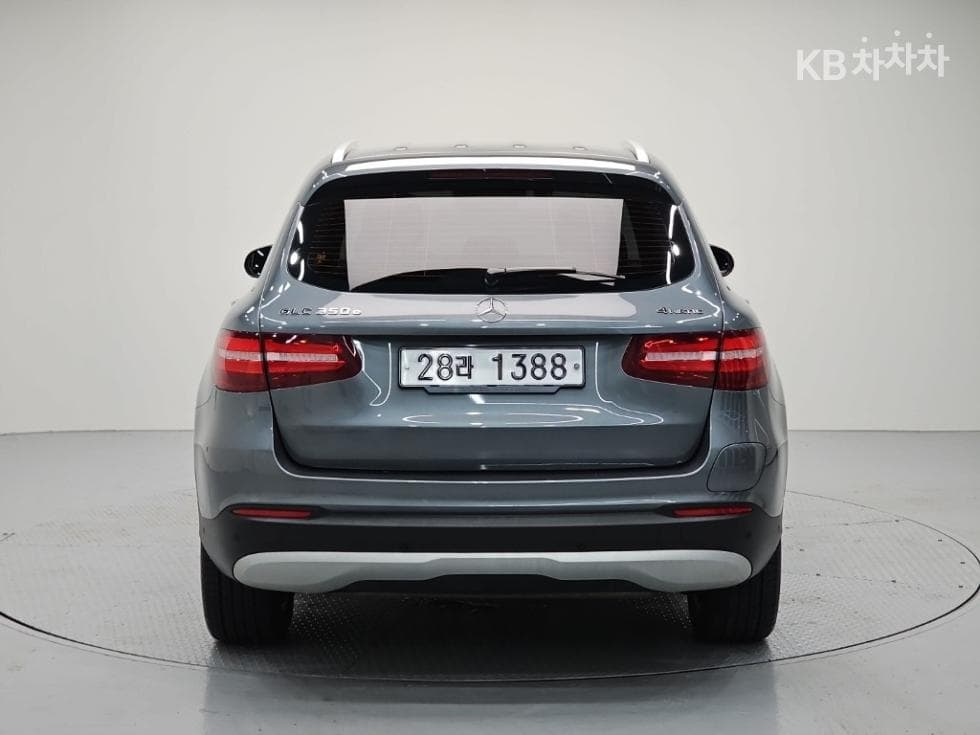 Mercedes-Benz - GLC-Class | 350 4Matic Base 3