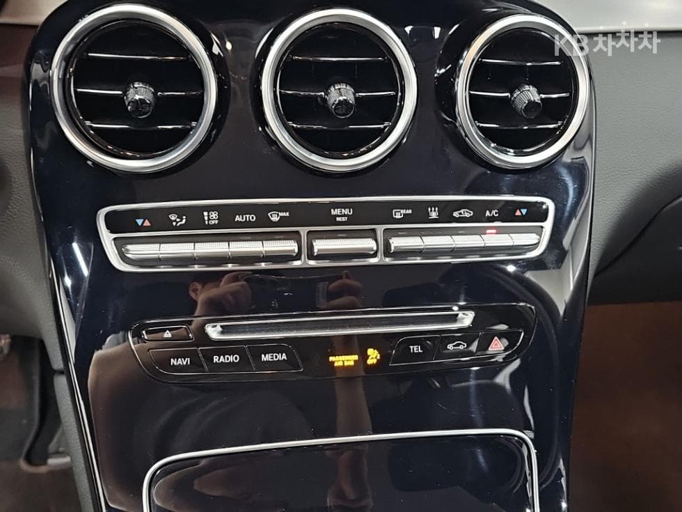 Mercedes-Benz - GLC-Class | 350 4Matic Base 10