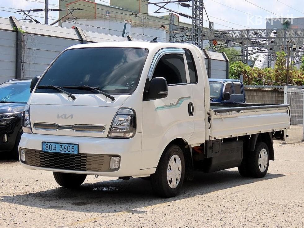 كيا - بونجو | The New 3 EV 1Ton 2WD Extra Long King Cab GLS 2