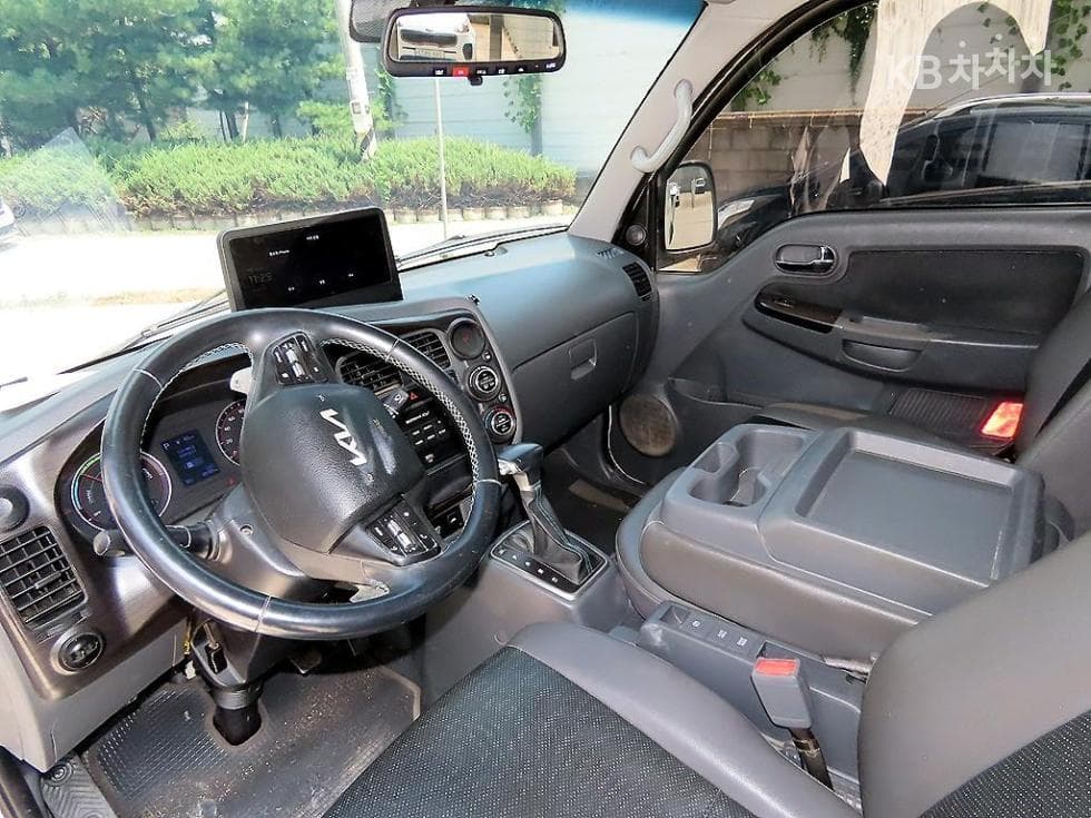 كيا - بونجو | The New 3 EV 1Ton 2WD Extra Long King Cab GLS 7