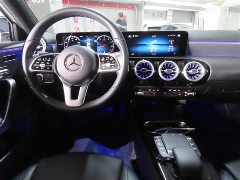 Mercedes-Benz - A-Class | A220 Sedan - 16