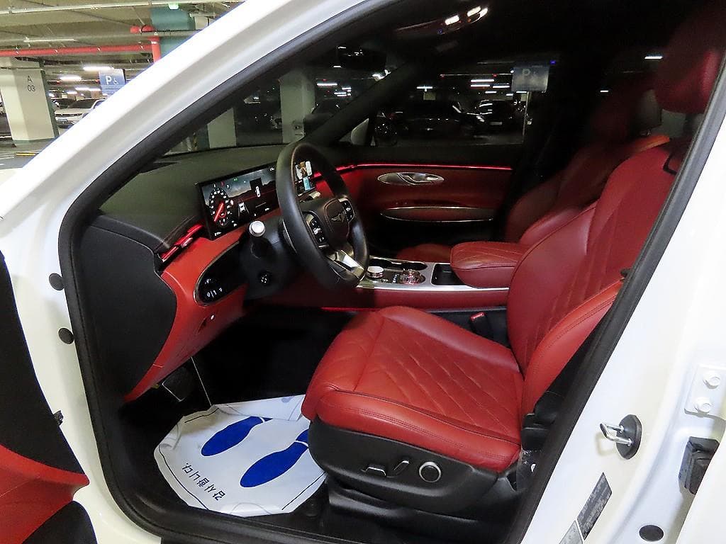Genesis - GV70 | Gasoline 2.5T AWD 6