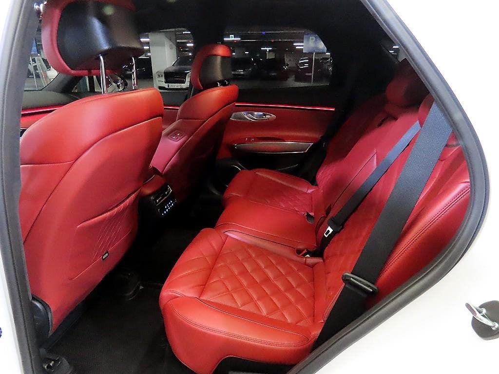 Genesis - GV70 | Gasoline 2.5T AWD 7