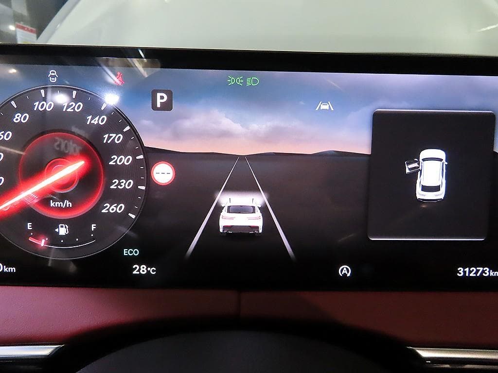 Genesis - GV70 | Gasoline 2.5T AWD 9