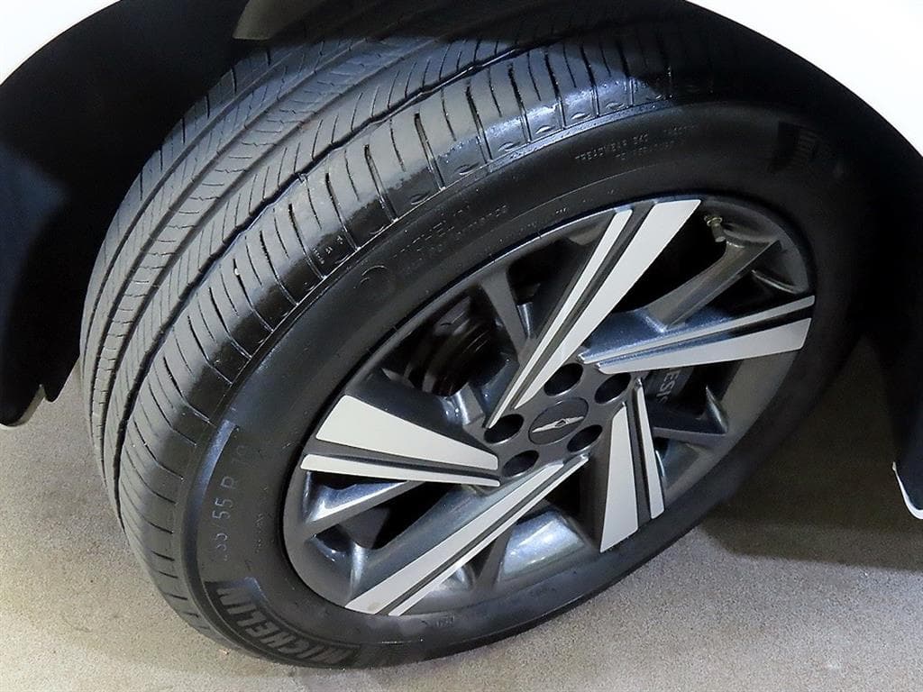 Genesis - GV70 | Gasoline 2.5T AWD 20