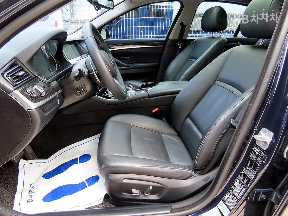 بي إم دبليو - 5-Series | New 520 xDrive F10(10~16Year) 5