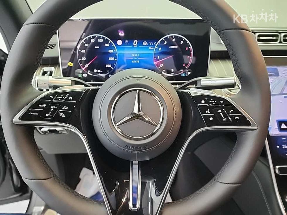 Mercedes-Benz - S-Class | Maybach S680 4Matic Base 9