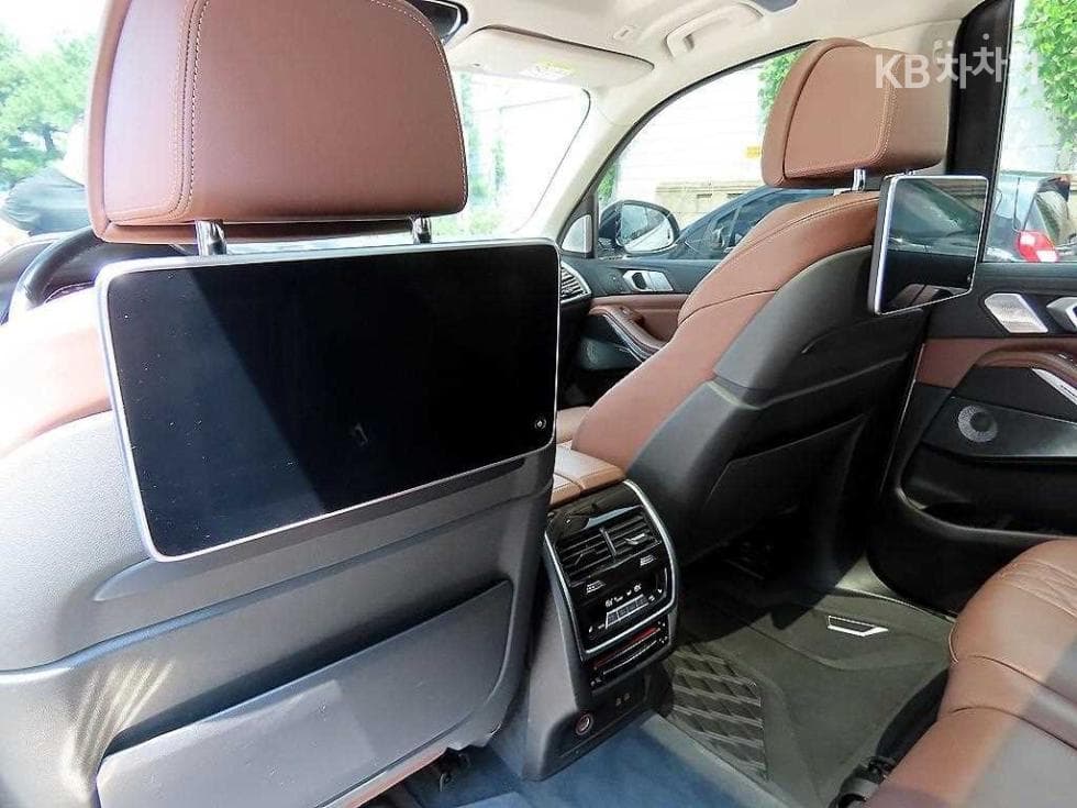 BMW - X7 | xDrive 40 DPE 16