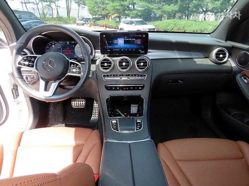 Mercedes-Benz - GLC-Class | 300 4Matic Coupe Base 7