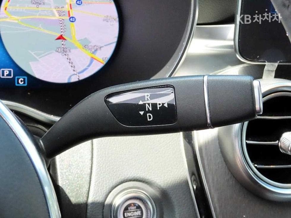 Mercedes-Benz - GLC-Class | 300 4Matic Coupe Base 11