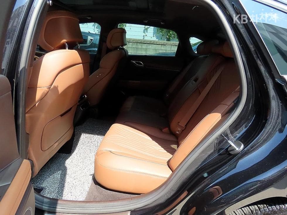 Genesis - G80 | 2.5 T-GDi AWD 6