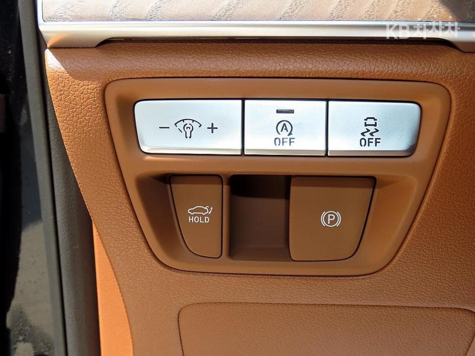 Genesis - G80 | 2.5 T-GDi AWD 12
