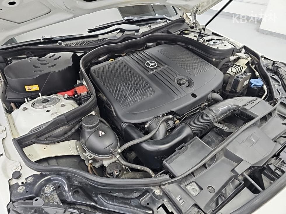 Mercedes-Benz - E-Class | New E220 CDI Avantgarde W212(09~) 5