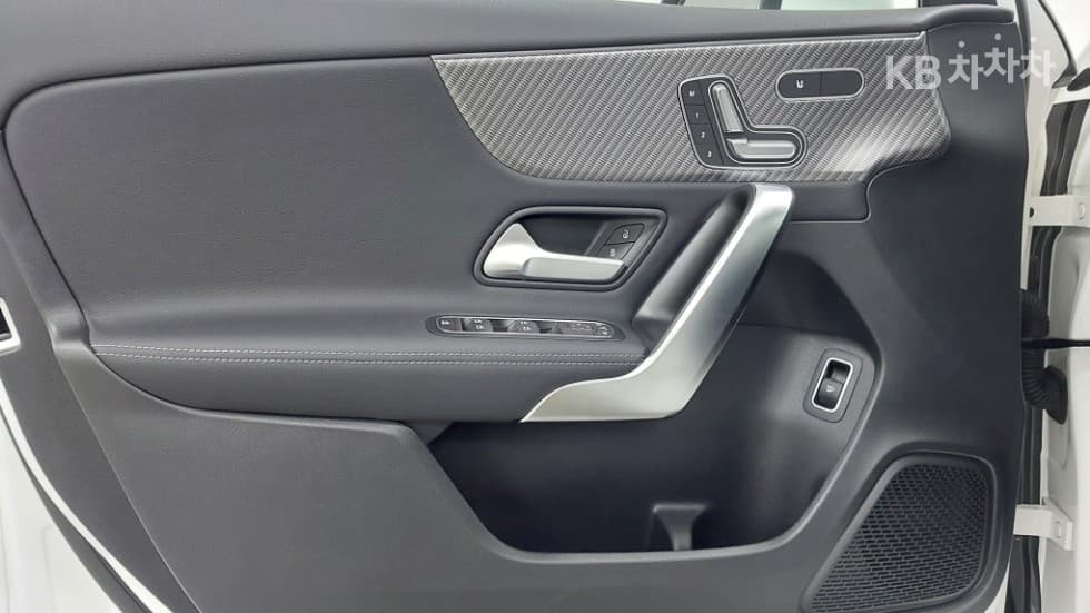 Mercedes-Benz - A-Class | A220 Sedan - 15