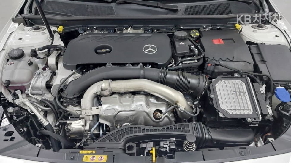Mercedes-Benz - A-Class | A220 Sedan - 6