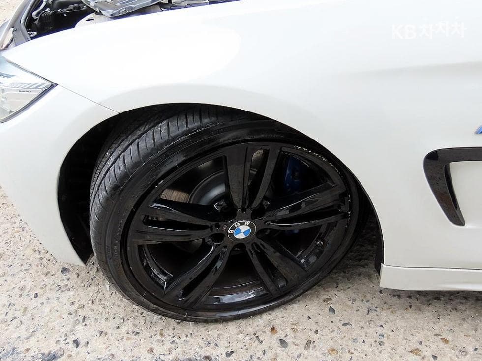 بي إم دبليو - 4-Series | 428 Convertible M Sport 20