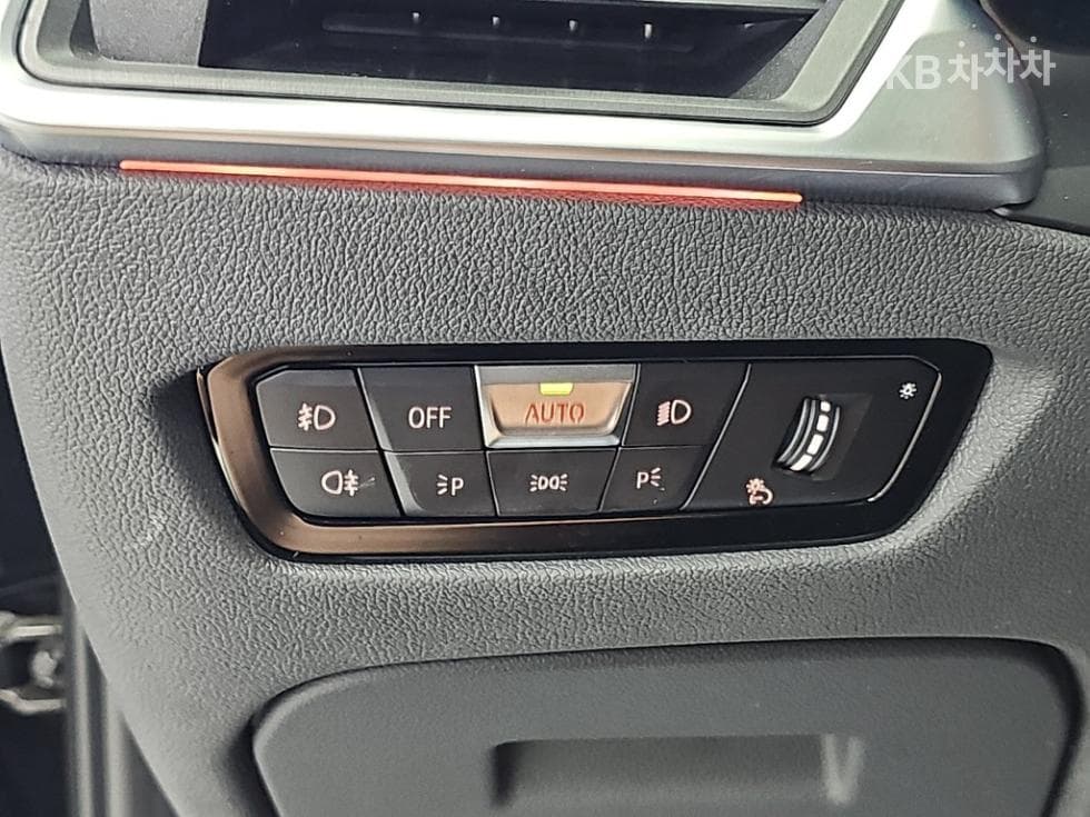 BMW - 3-Series | 320 M Sport 19