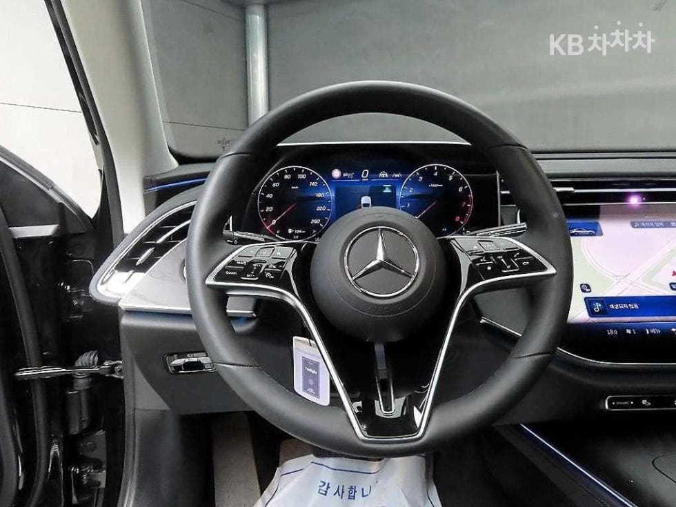 Mercedes-Benz - E-Class | E200 Avantgarde 9