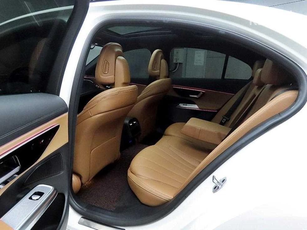 Mercedes-Benz - E-Class | E200 Avantgarde 6