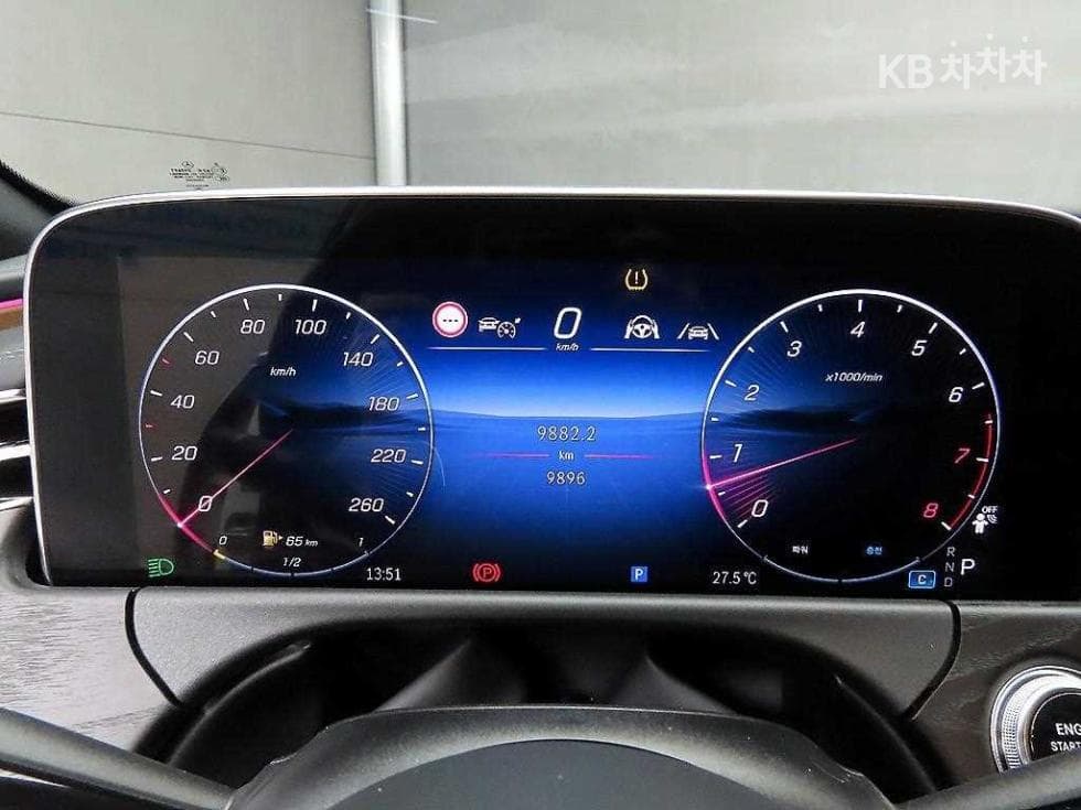 Mercedes-Benz - E-Class | E200 Avantgarde 8