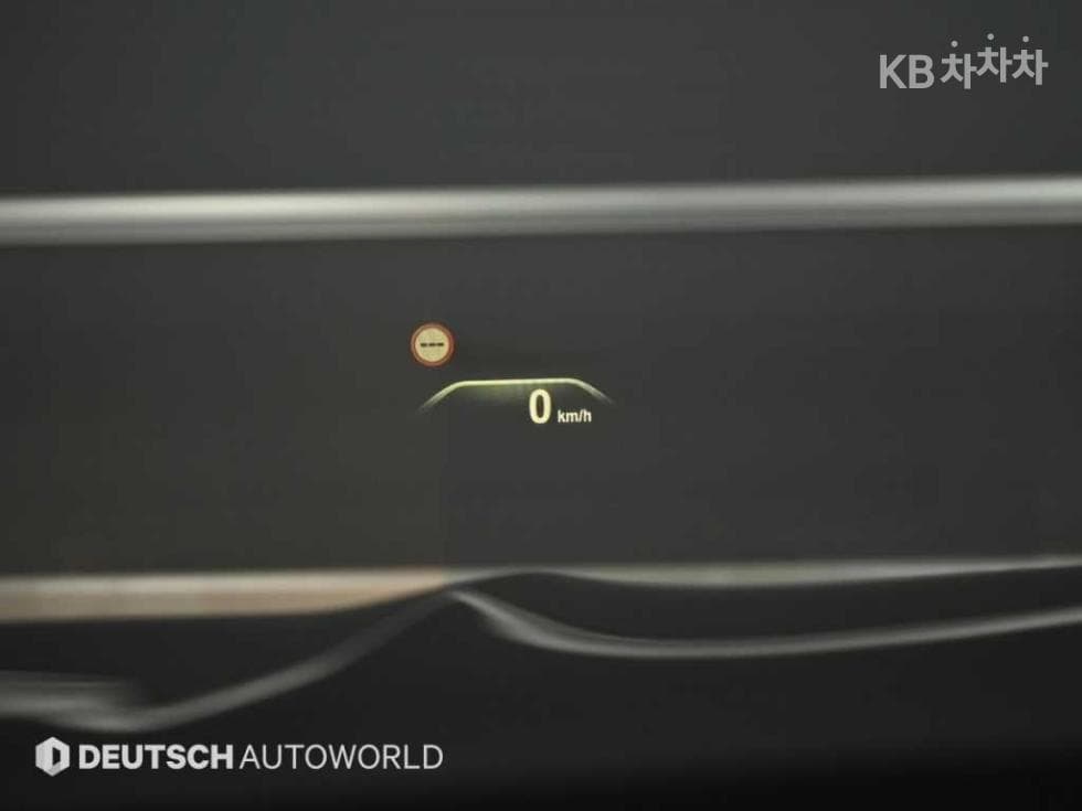 BMW - 7-Series | 740Li xDrive Base 17