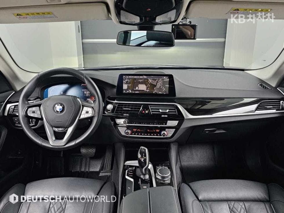 BMW - 5-Series | All New 530 Luxury Plus 6