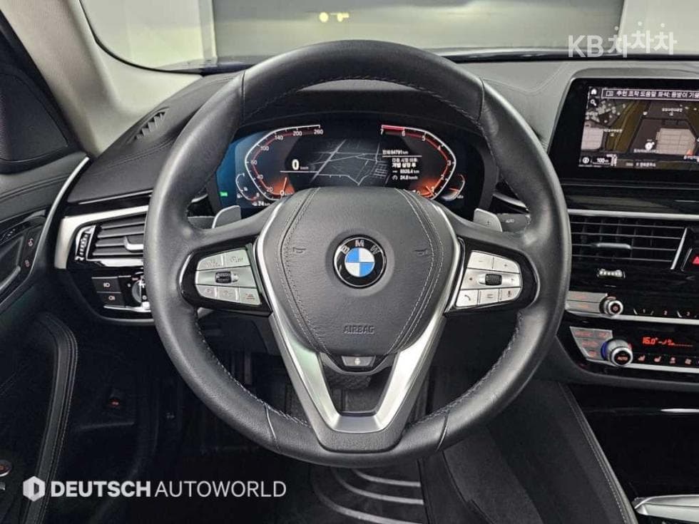 BMW - 5-Series | All New 530 Luxury Plus 12