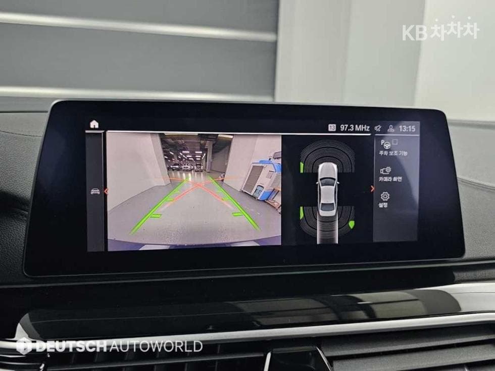 BMW - 5-Series | All New 530 Luxury Plus 14