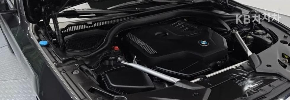 BMW - 5-Series | All New 520 Luxury 6