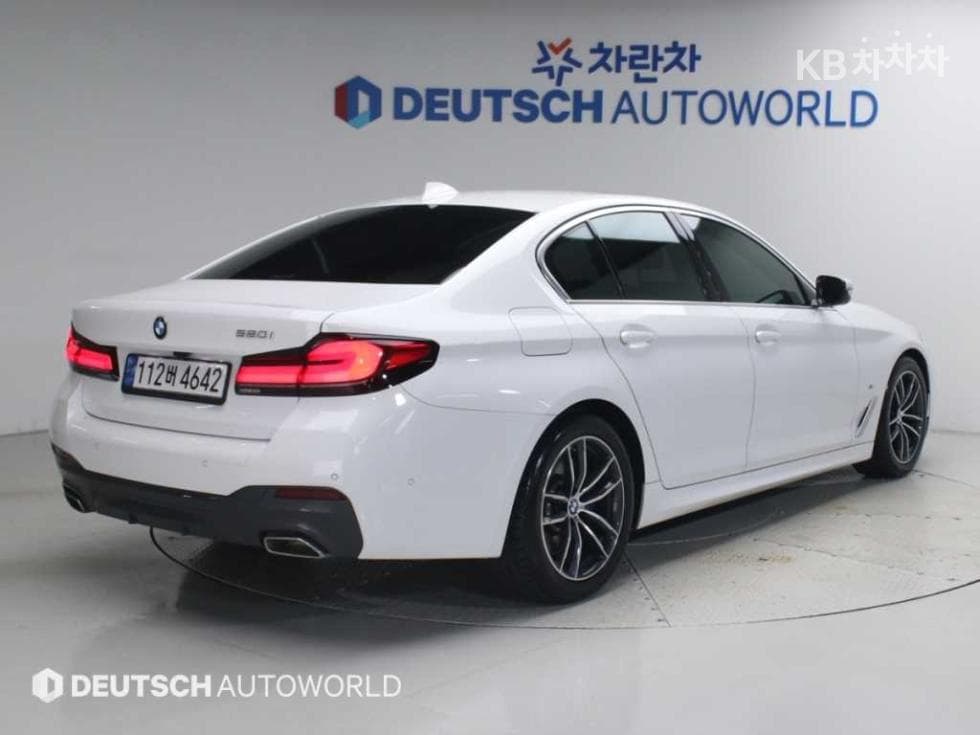 بي إم دبليو - 5-Series | All New 520 M Sport 3