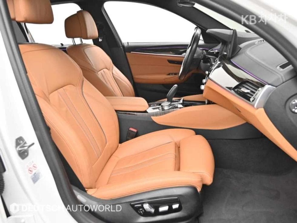 بي إم دبليو - 5-Series | All New 520 M Sport 10