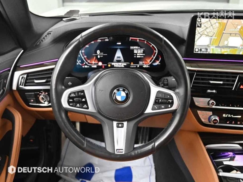 بي إم دبليو - 5-Series | All New 520 M Sport 13