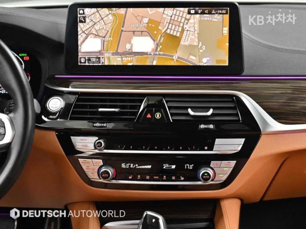 بي إم دبليو - 5-Series | All New 520 M Sport 14