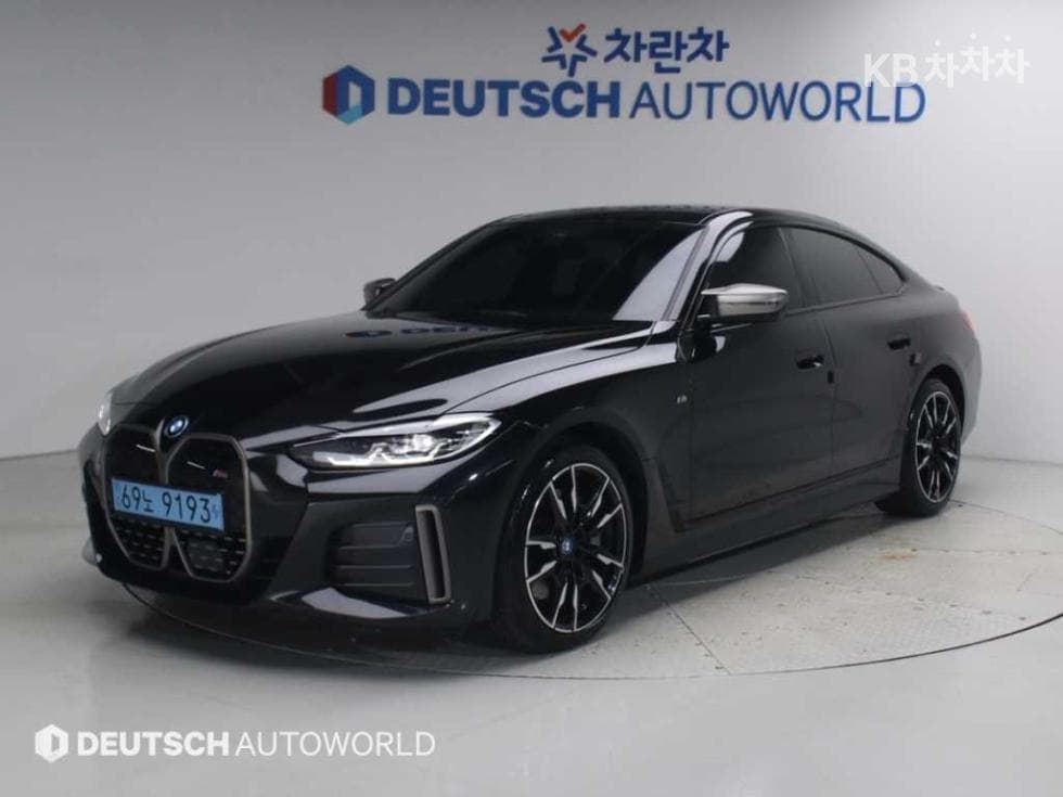 BMW i4