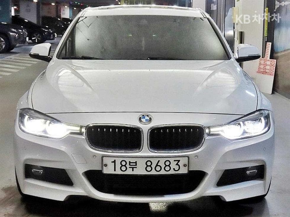 BMW - 3-Series | New 328 M Sport 2