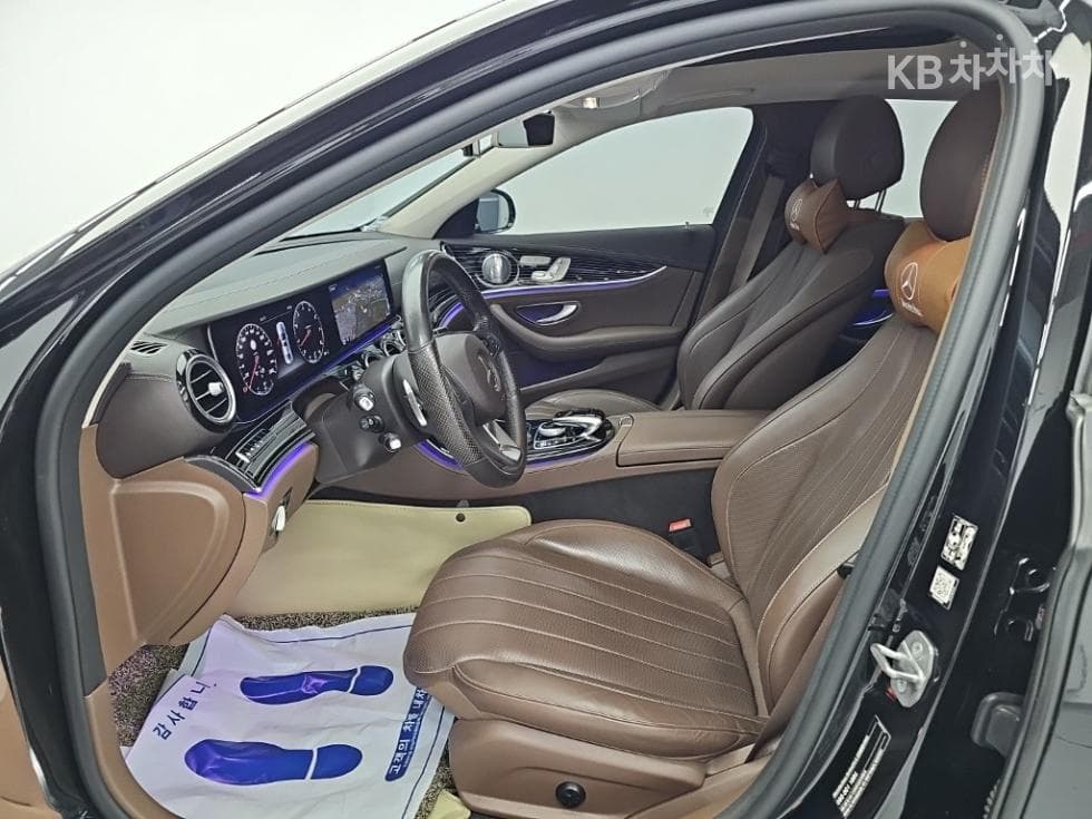 Mercedes-Benz - E-Class | E400 4MATIC Exclusive 11