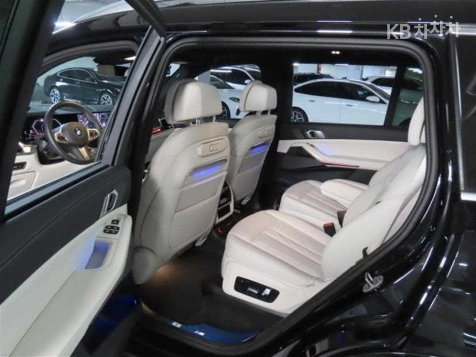 BMW - X7 | xDrive 40 M Sport 14