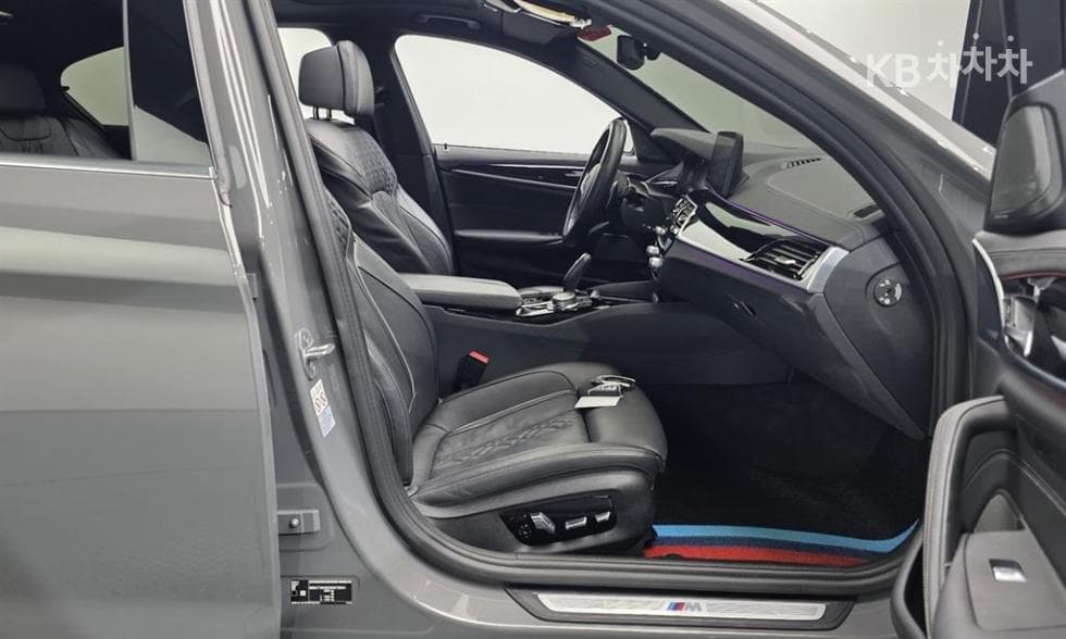 BMW - 5-Series | All New 530 M Sport 13