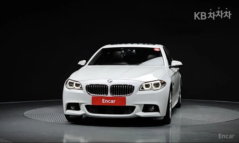 BMW - 5-Series | New 528 xDrive M Dynamic F10 3