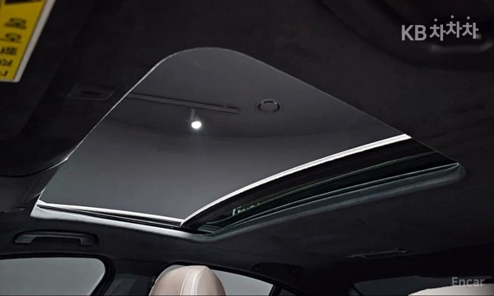 BMW - 5-Series | New 528 xDrive M Dynamic F10 17