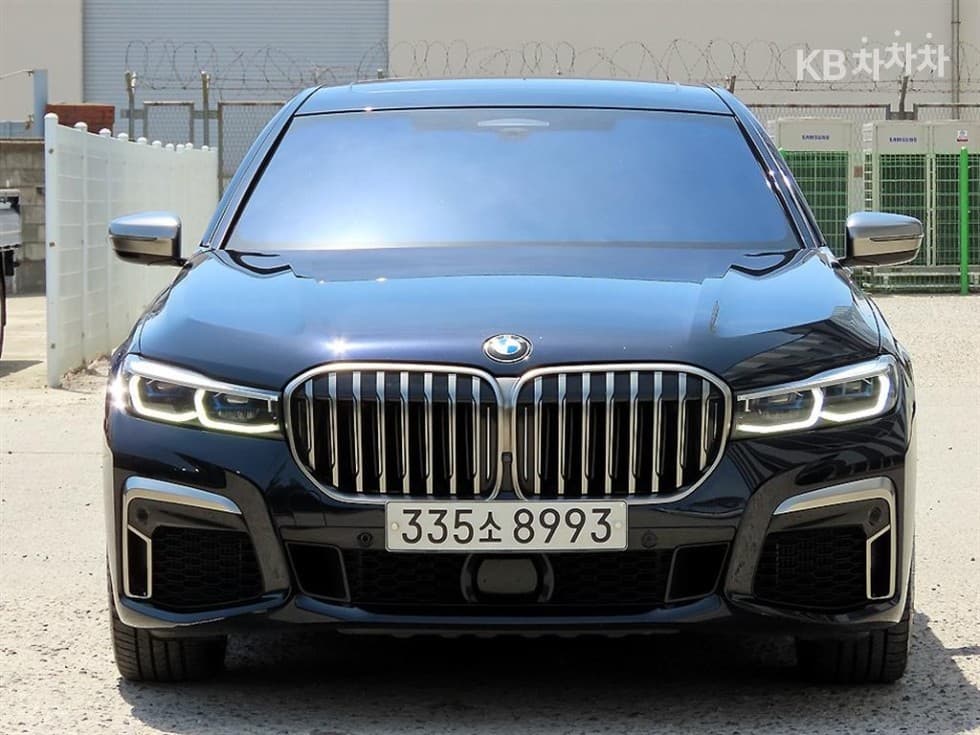 BMW 7-Series
